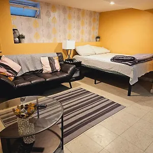  Guest house Warm Queens 5 Min From Laguardia 1 Min From Train United States